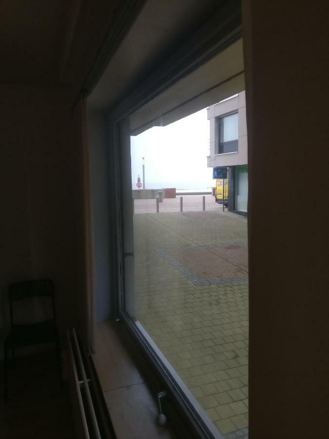 Wenduine Op Zeedijk Lejlighed Eksteriør billede
